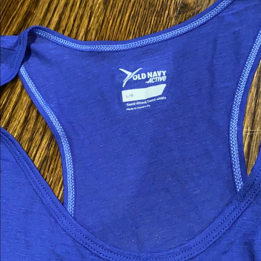 Old Navy Active Top - Picture 3 of 3